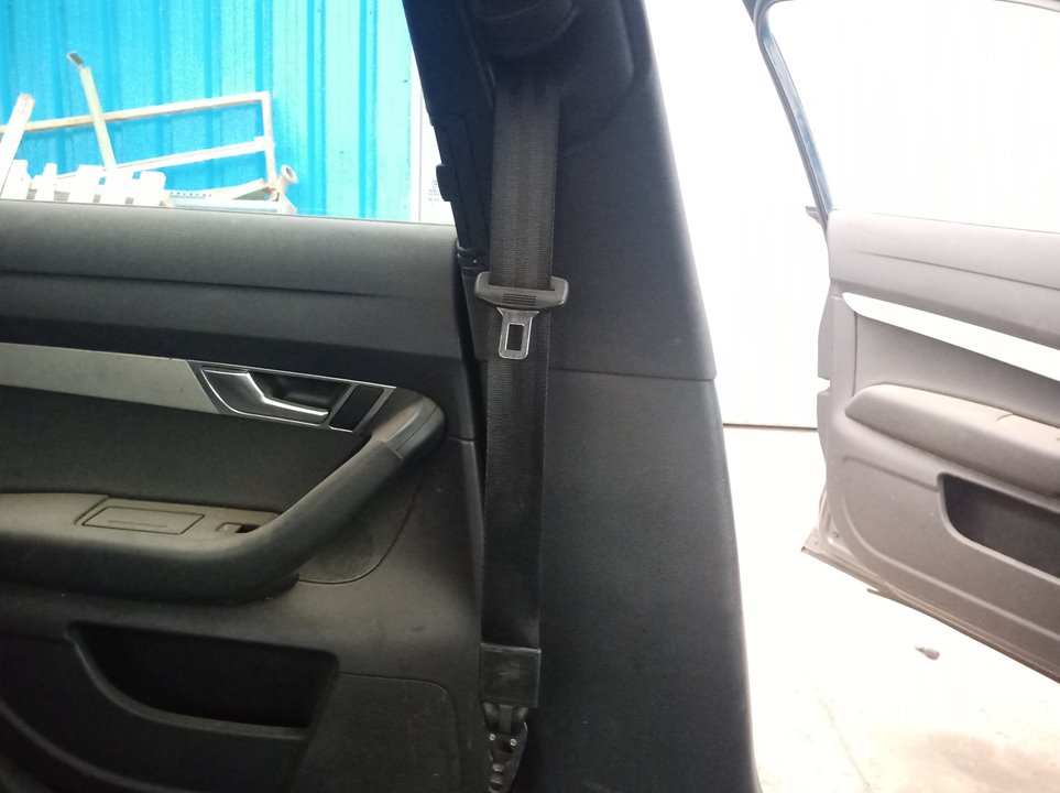 AUDI A6 C6/4F (2004-2011) Front Left Seatbelt 24910448