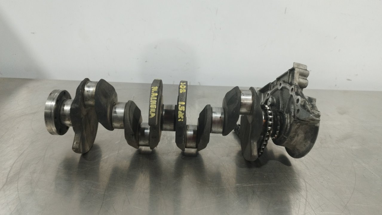 NISSAN Almera N16 (2000-2006) Crankshaft 24933921