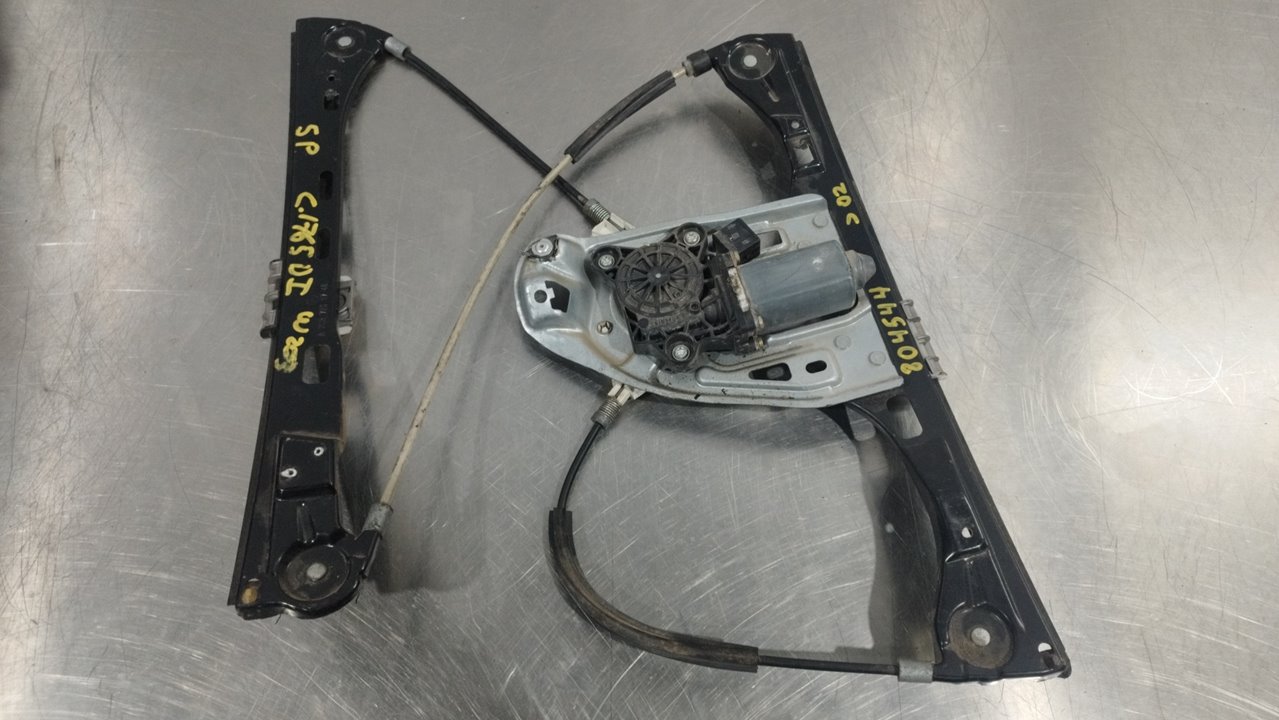 MERCEDES-BENZ C-Class W203/S203/CL203 (2000-2008) Front Left Door Window Regulator A2037201746 24552292