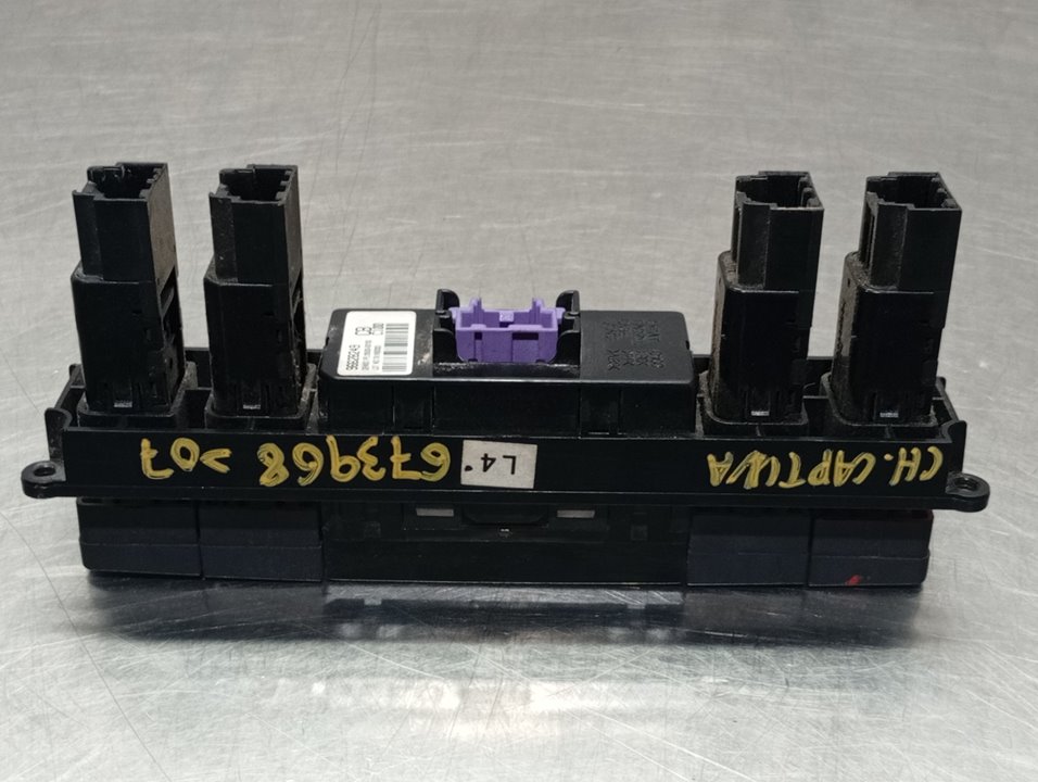 Commande autoradio 10HM-G 96628249 de Chevrolet Captiva (c100, c140) 2006-0 230 CV - pieza usada