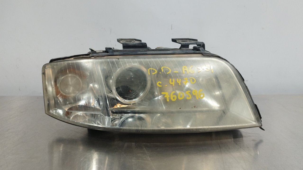 AUDI A6 C5/4B (1997-2004) Front Right Headlight 24917047