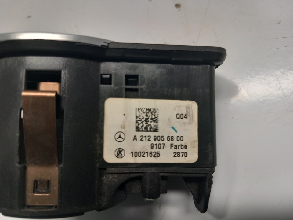 MERCEDES-BENZ E-Class W212/S212/C207/A207 (2009-2016) Headlight Switch Control Unit A2129056800 24910719