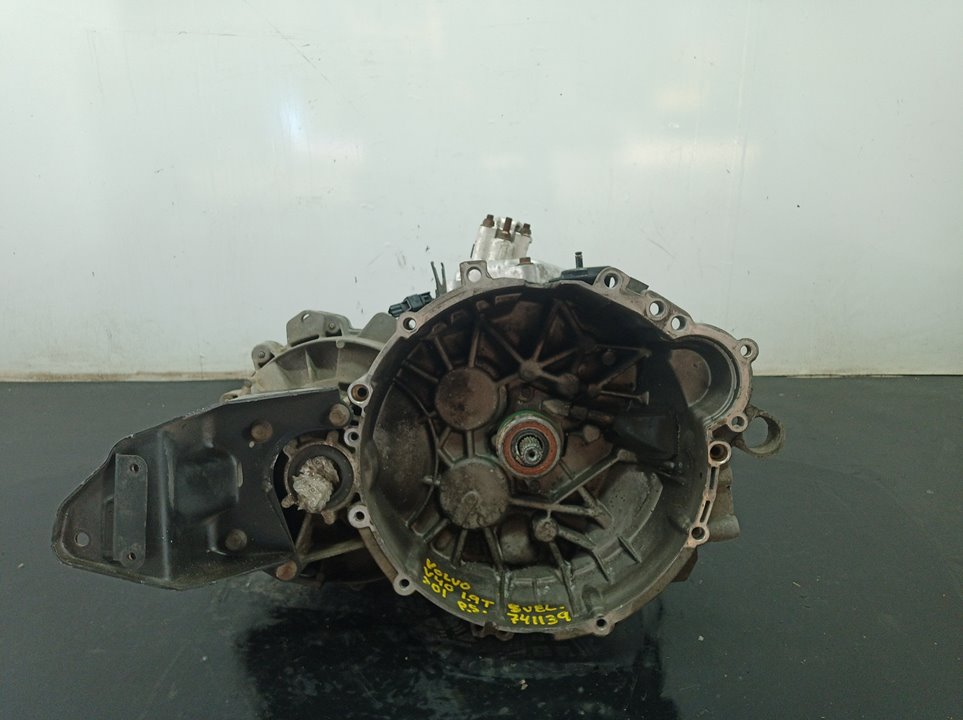 VOLVO V40 1 generation (1996-2004) Gearbox 01023712 22742867