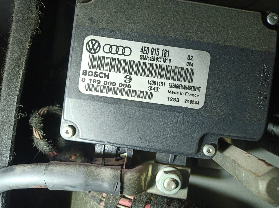 AUDI A8 D3/4E (2002-2010) Andre kontrollenheter 4E0915181 24913802