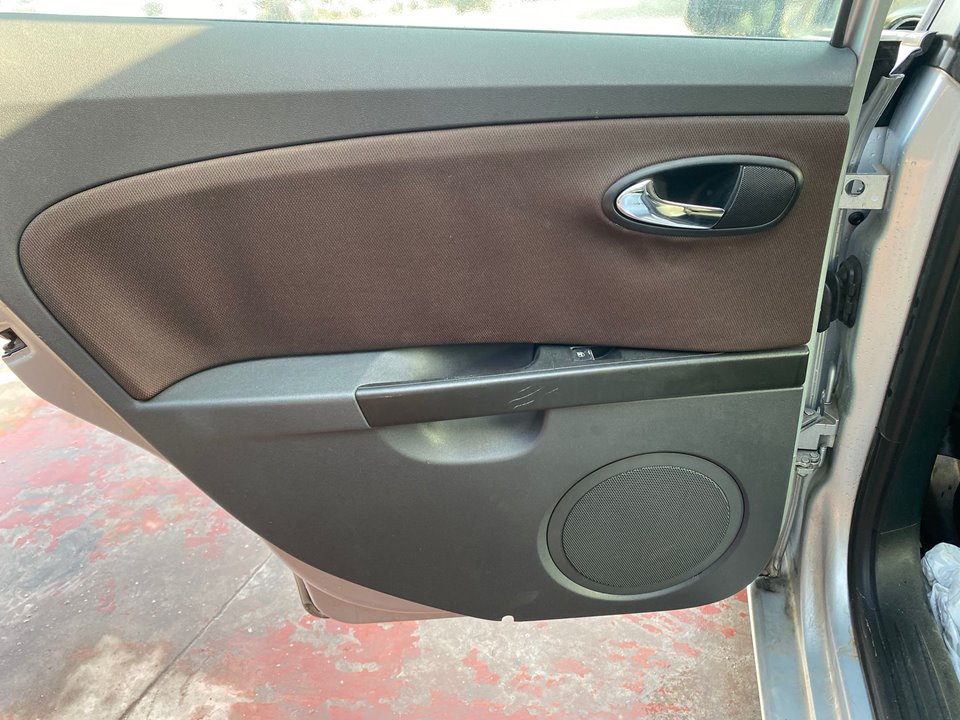 SEAT Leon 2 generation (2005-2012) Priekinių kairių durų langų pakėlimo mygtukai 1P1867171A1K4959857B 22765662