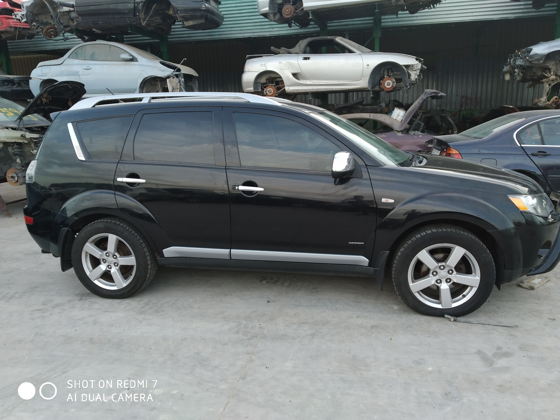 MITSUBISHI Outlander 2 generation (2005-2013) Решетка радиатора N1.Z3 22744878