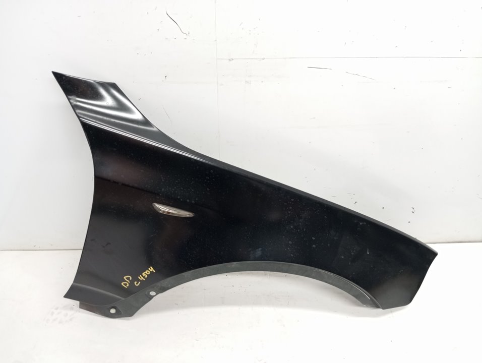 BMW X3 E83 (2003-2010) Front Right Fender 24918982