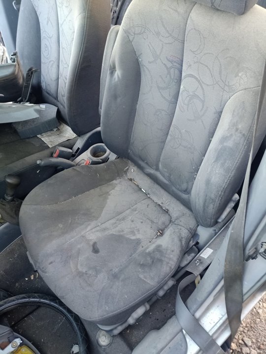 HYUNDAI Accent LC (1999-2013) Front Left Seat 26295163