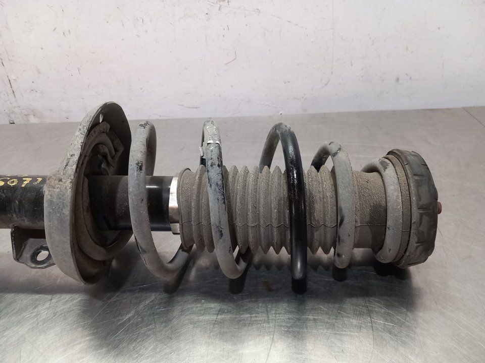 Amortecedor frente esquerdo B16DTL 13474017 de Opel Astra j (p10) 2009-2015 - pieza usada