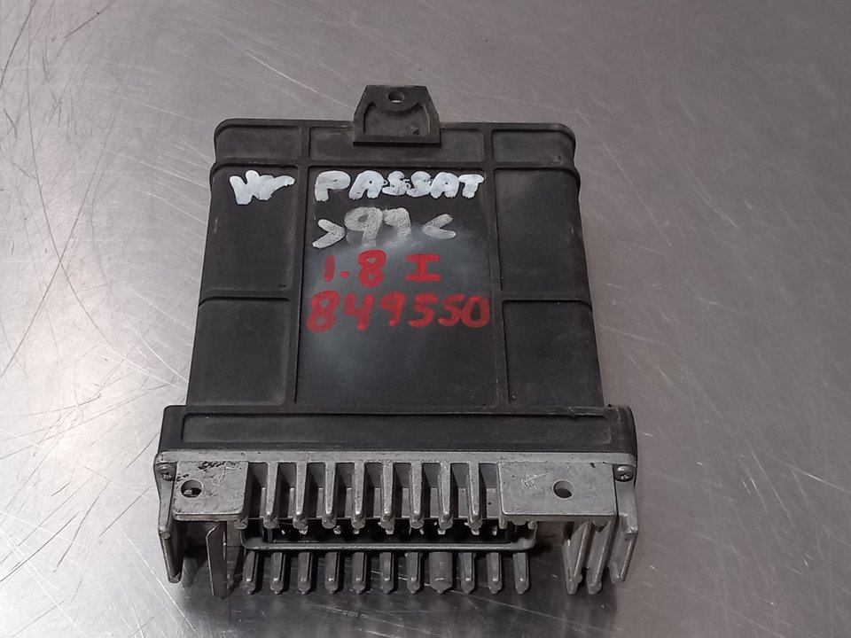VOLKSWAGEN Passat B3 (1988-1993) Блок за управление на двигателя ECU 037906022AN 25266898