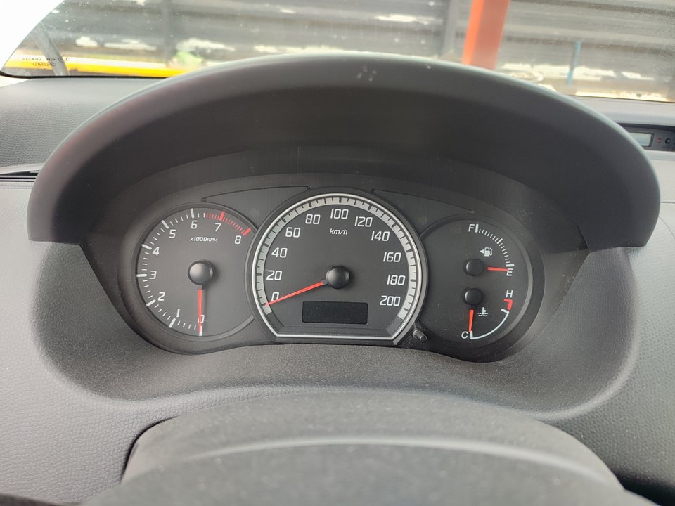 SUZUKI Swift 3 generation (2004-2010) Решетка бампера передняя левая 7175163J 25246359