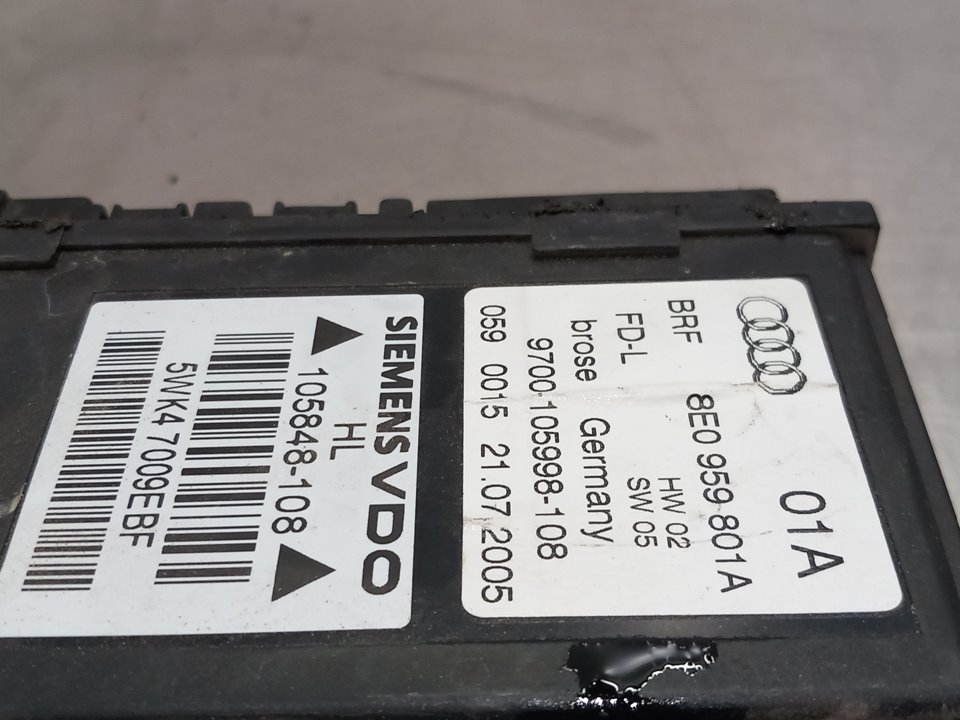 AUDI A4 B7/8E (2004-2008) Jobb hátsó ajtó ablakemelője 8E0839461B 25896262