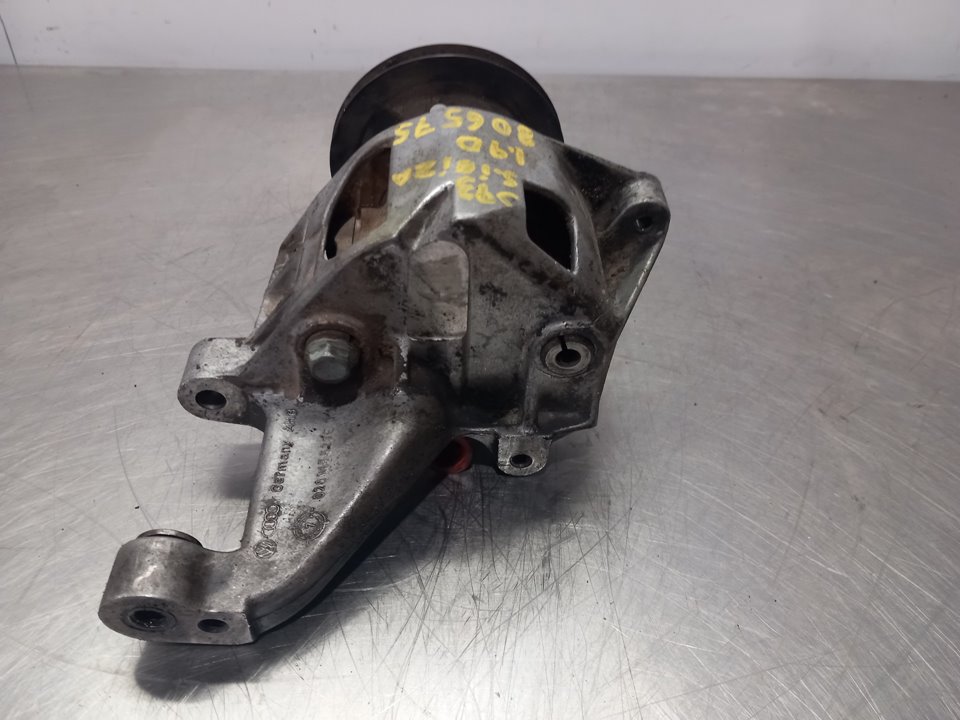 SEAT Ibiza 2 generation (1993-2002) Power Steering Pump 028145523E 25894189