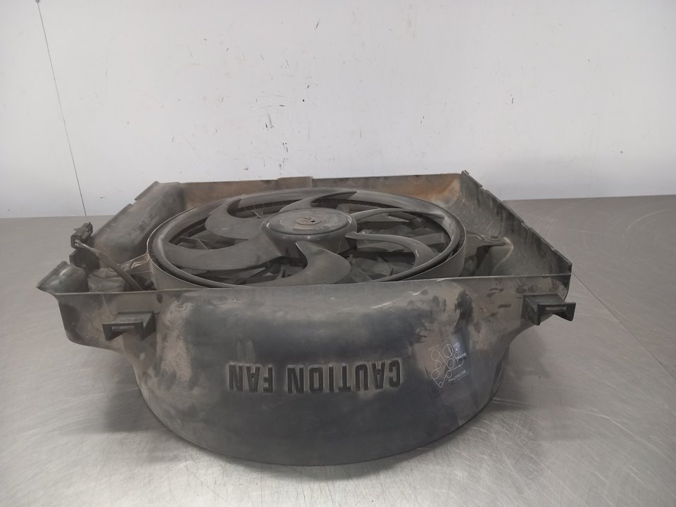 MERCEDES-BENZ Grand Cherokee 2 generation (WJ) (1999-2004) Porlasztóventilátor 4569631 24935601