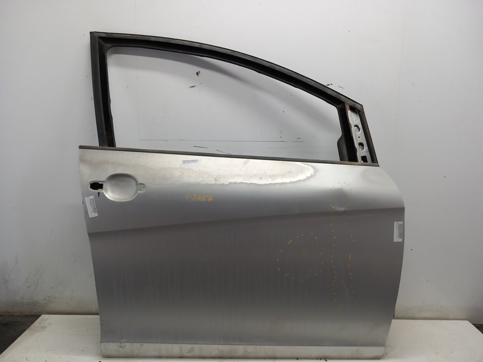 SEAT Toledo 3 generation (2004-2010) Front Right Door 24910883