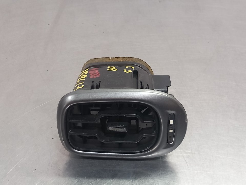 Rejilla aireadora 8FS 9683043377 de Citroen C3 picasso (sh_) 2010-0 95 CV