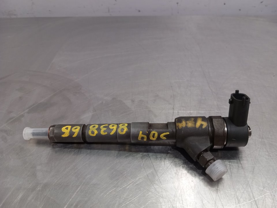 RENAULT Fuel Injector 0445110083 25746562