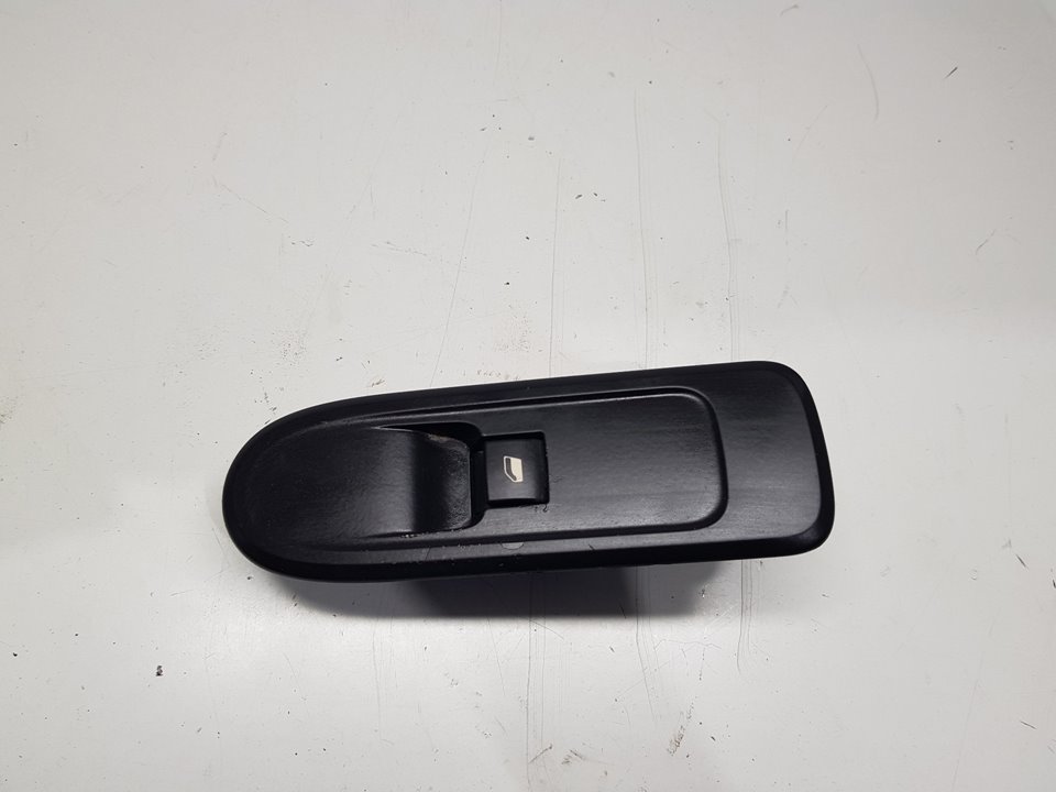 CITROËN C5 2 generation (2008-2017) Front Right Door Window Switch 96661102XT 22764764