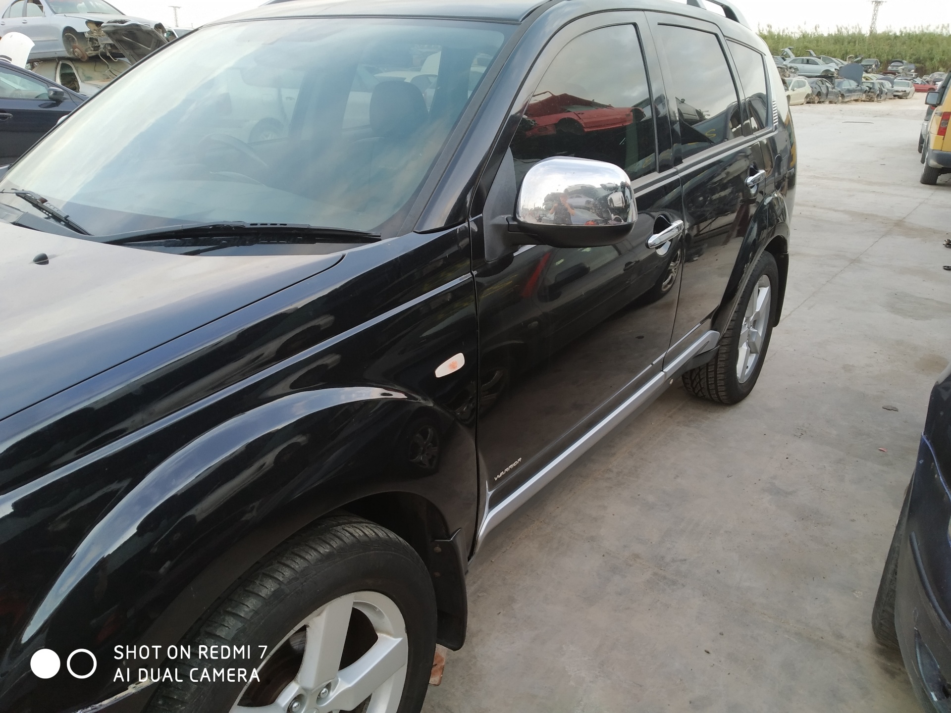 MITSUBISHI Outlander 2 generation (2005-2013) Решетка радиатора N1.Z3 22744878