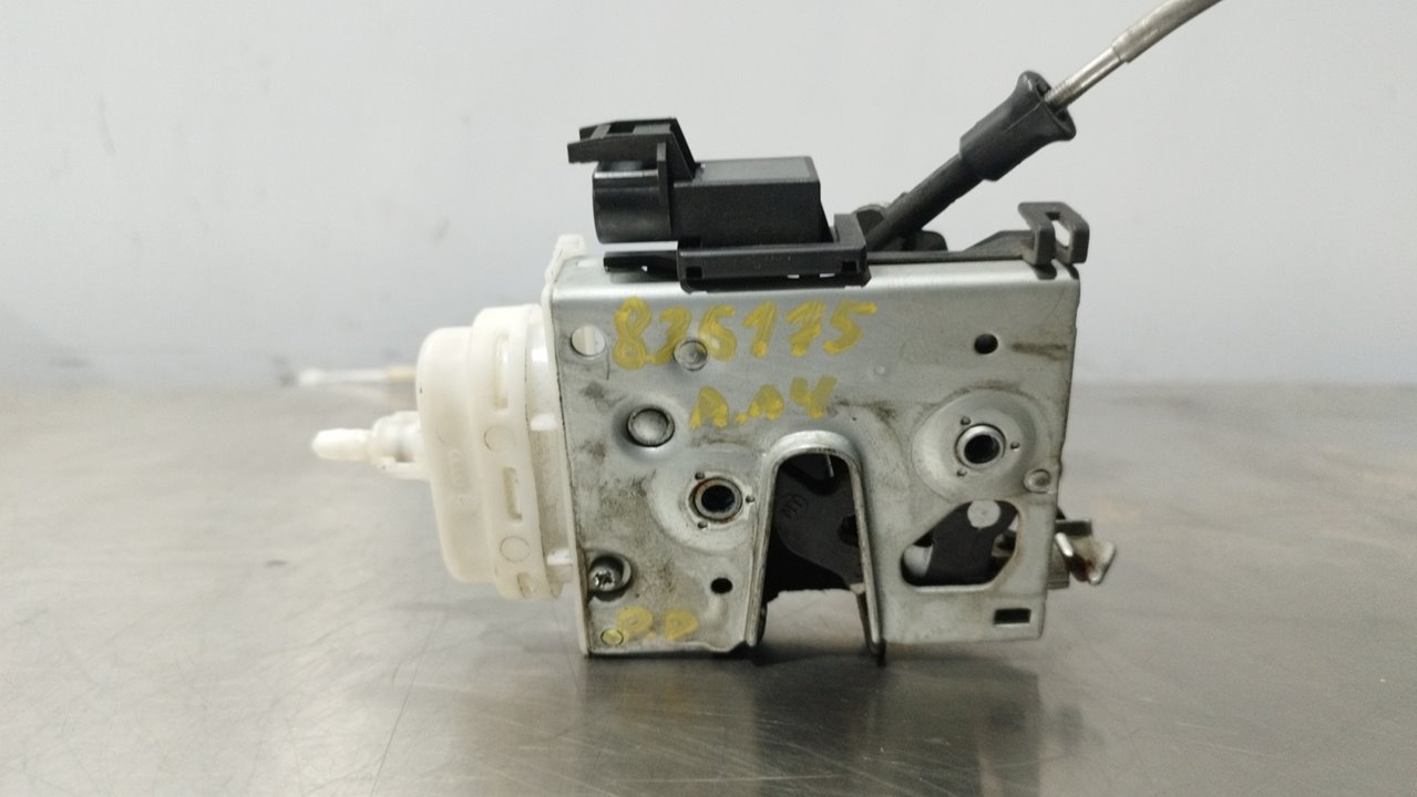 AUDI A4 B5/8D (1994-2001) Front Right Door Lock 4D1837016D 25895023