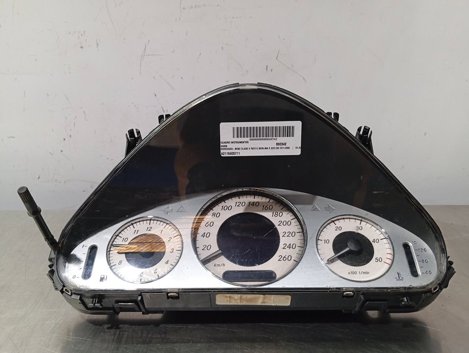 TOYOTA Instrumentu panelis/spidometrs A2115405711 25912754