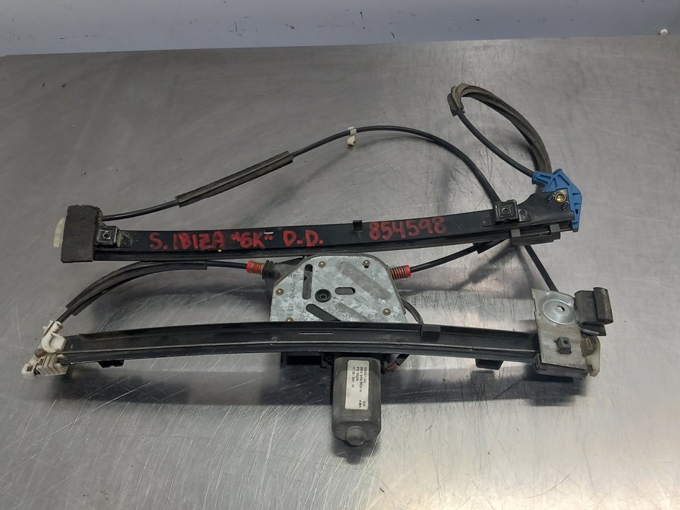 SEAT Ibiza 2 generation (1993-2002) Front Right Door Window Regulator 6K3837402H 25896577