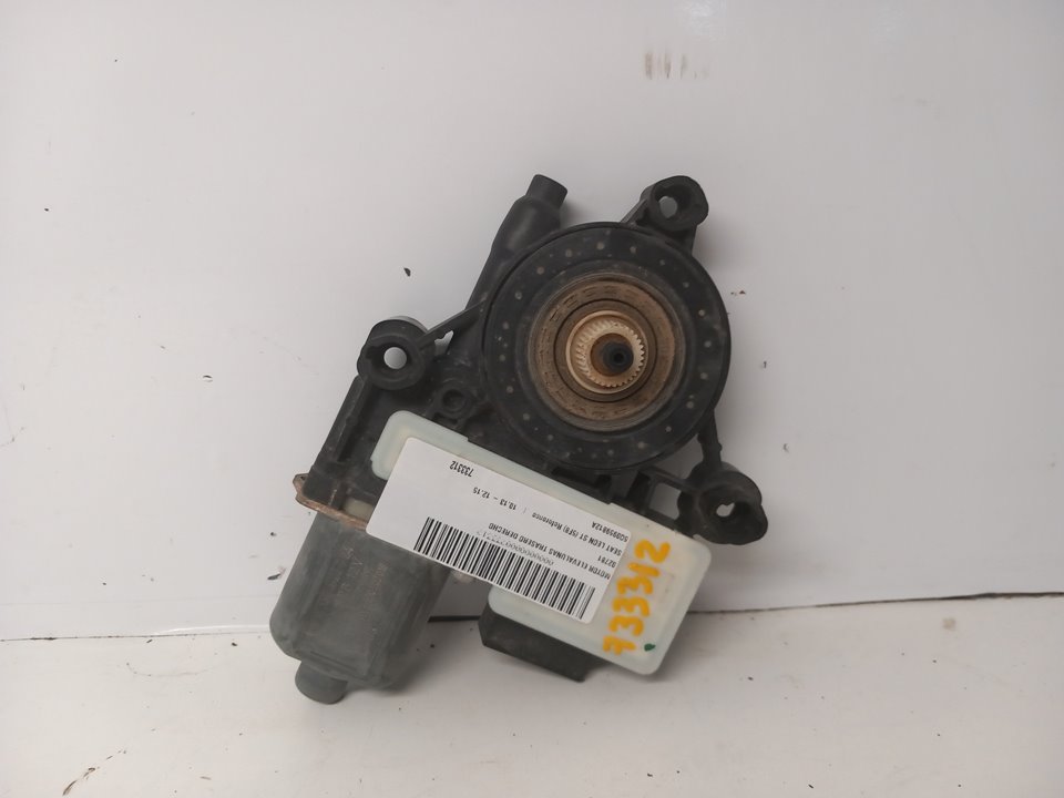 SEAT Leon 3 generation (2012-2020) Rear Right Door Window Control Motor 5Q0959812A 24893584