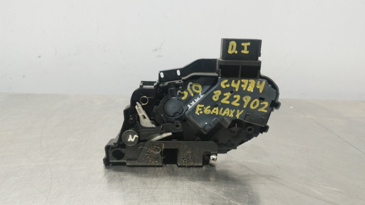 FORD S-Max 1 generation (2006-2015) Front Left Door Lock 8M2AR21813CA 24935814