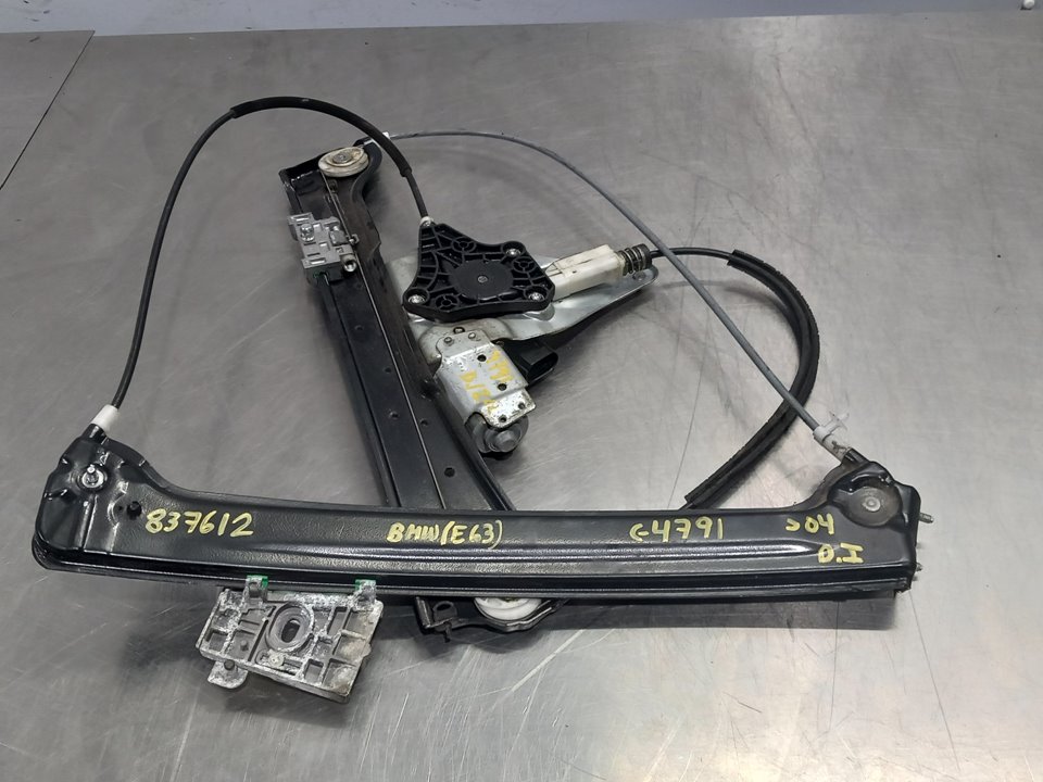 BMW 6 Series E63/E64 (2003-2010) Lève-vitre de porte avant gauche 25245890