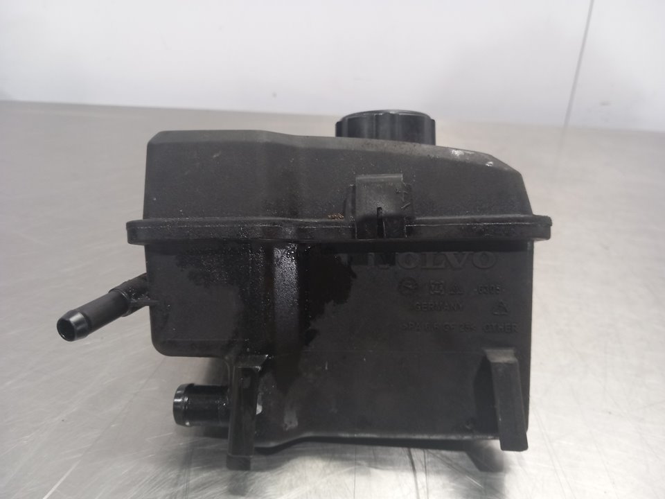 VOLVO XC90 1 generation (2002-2014) Power Steering Pump Tank 30741483 24926752