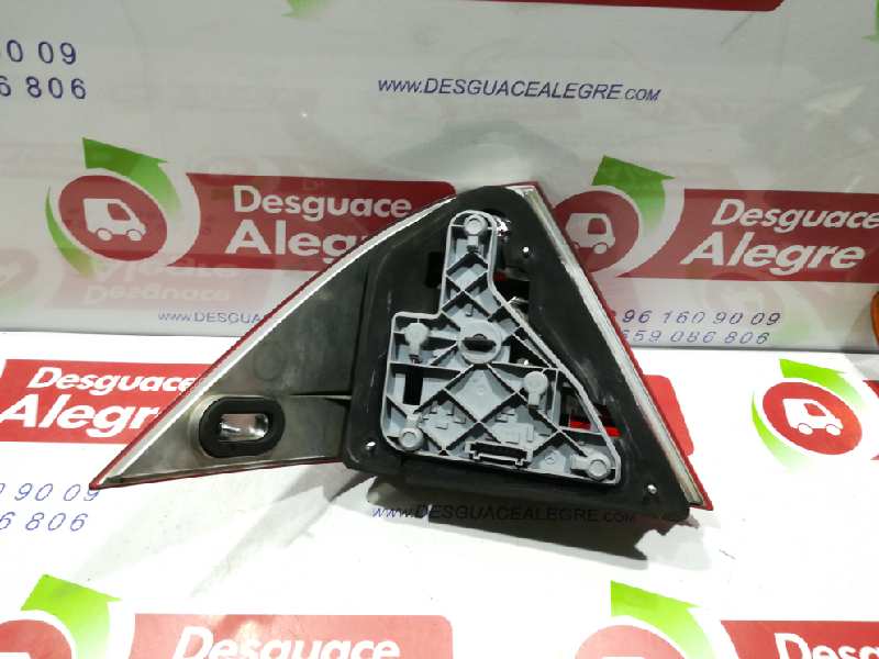 MERCEDES-BENZ C-Class W203/S203/CL203 (2000-2008) Rear Right Taillight Lamp 2038200264 24789773