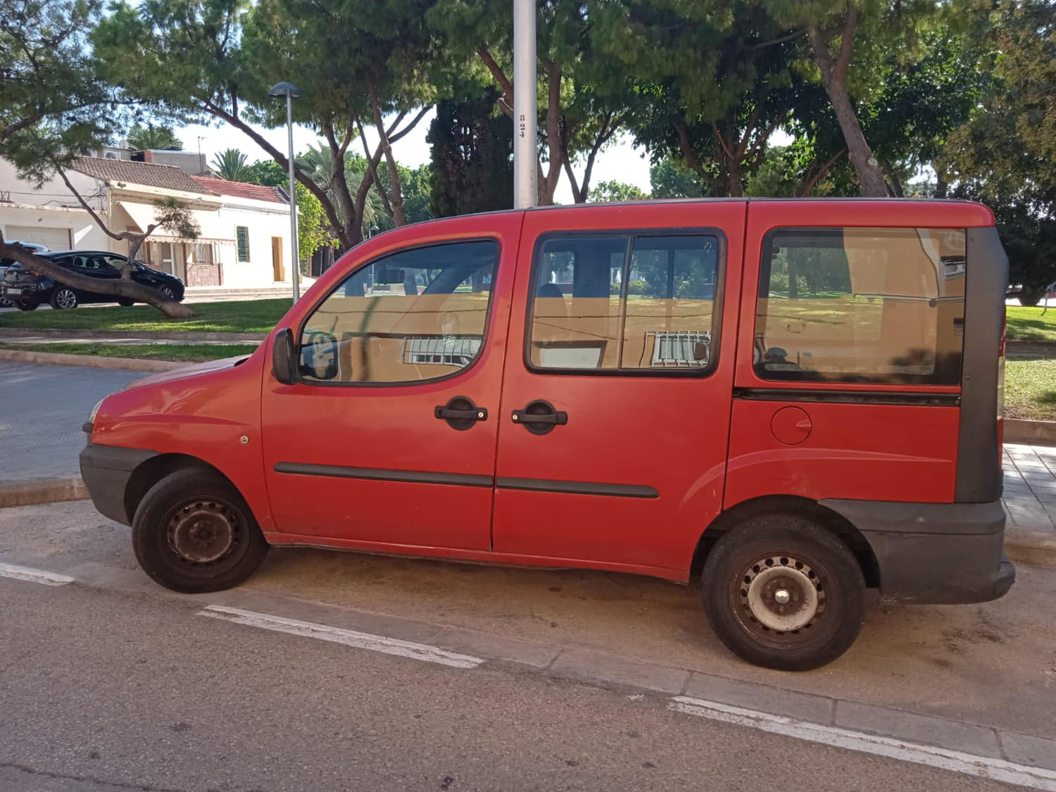 FIAT Doblo 1 generation (2001-2017) Priekinė dešinė stebulė 24808201