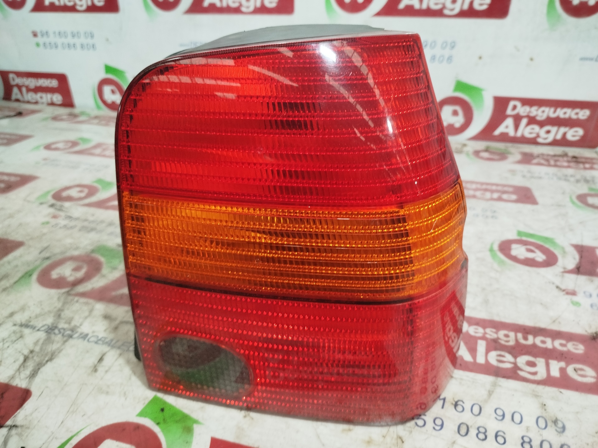 SEAT Arosa 6H (1997-2004) Rear Right Taillight Lamp 6H0945096H 25991703