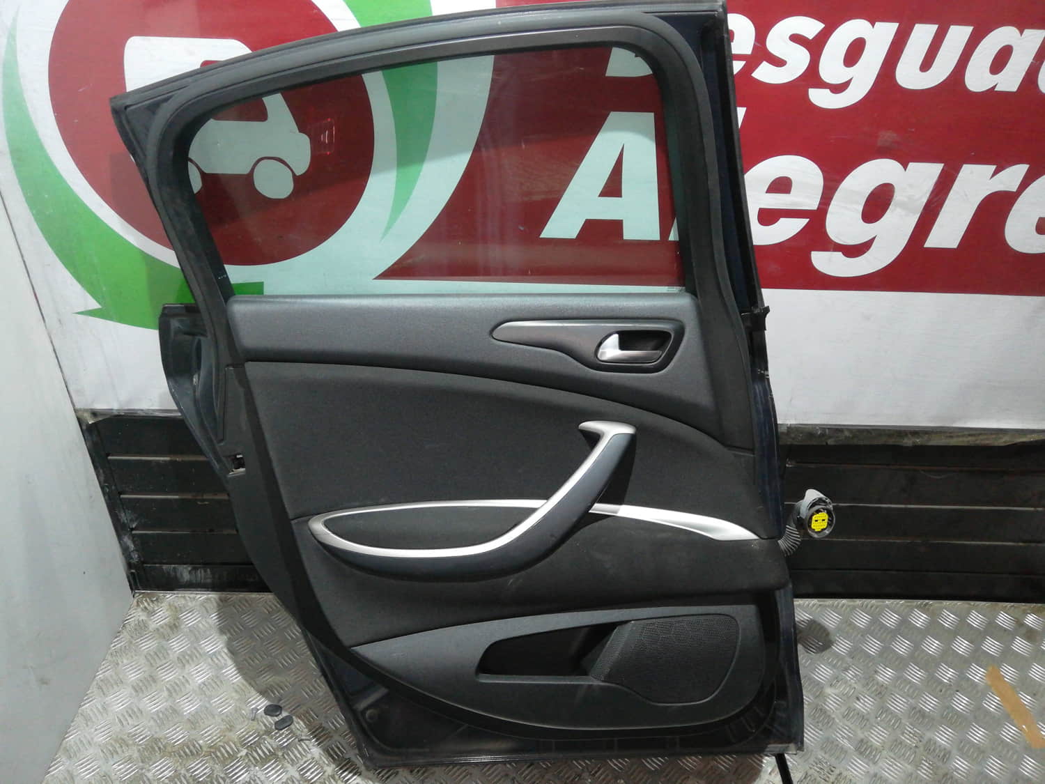 CITROËN C5 2 generation (2008-2017) Rear Left Door 9006L4 24797824