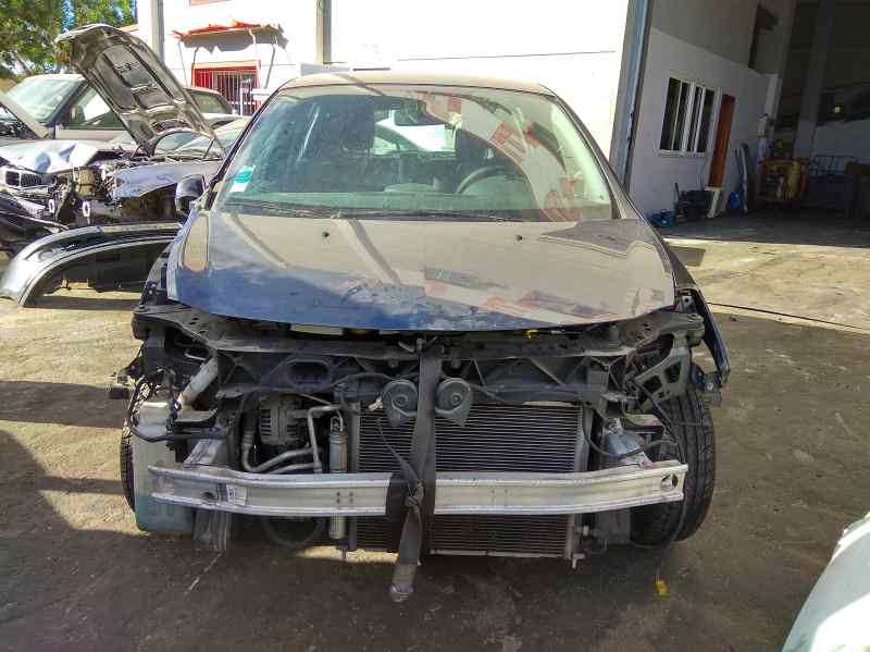 RENAULT Clio 3 generation (2005-2012) Far proiector ceață față stânga 8200002469 24788936