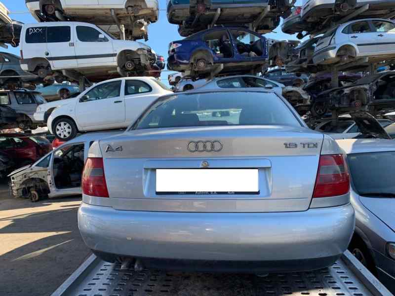 AUDI A4 B5/8D (1994-2001) Повторитель переднего правого крыла 8D0953050A 24793247