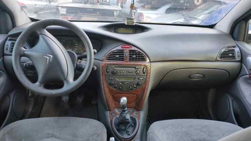 CITROËN C5 1 generation (2001-2008) Решітка радіатора 9636751980 24797746