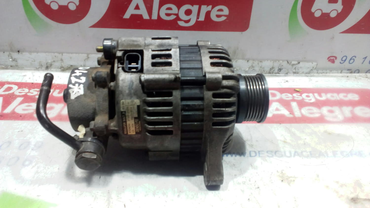 KIA Carens 2 generation (2002-2006) Alternator 3730027011 24800843