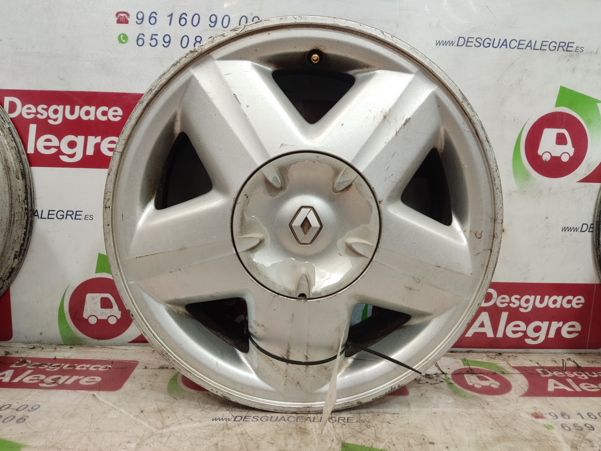 RENAULT Megane 1 generation (1995-2003) Wheel Set 7700429256A 24814107