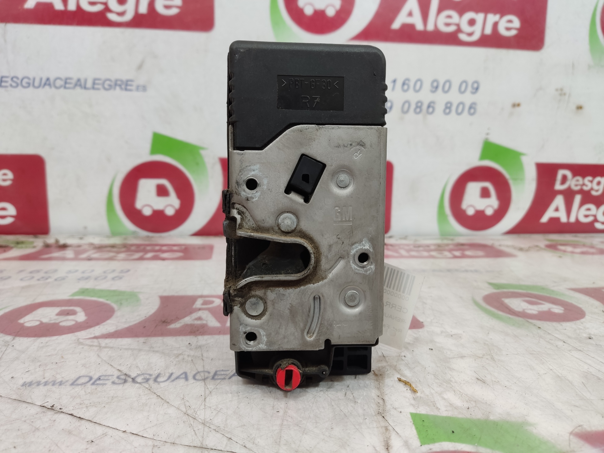 RENAULT Serrure de porte arrière droite 8200004410 24813843