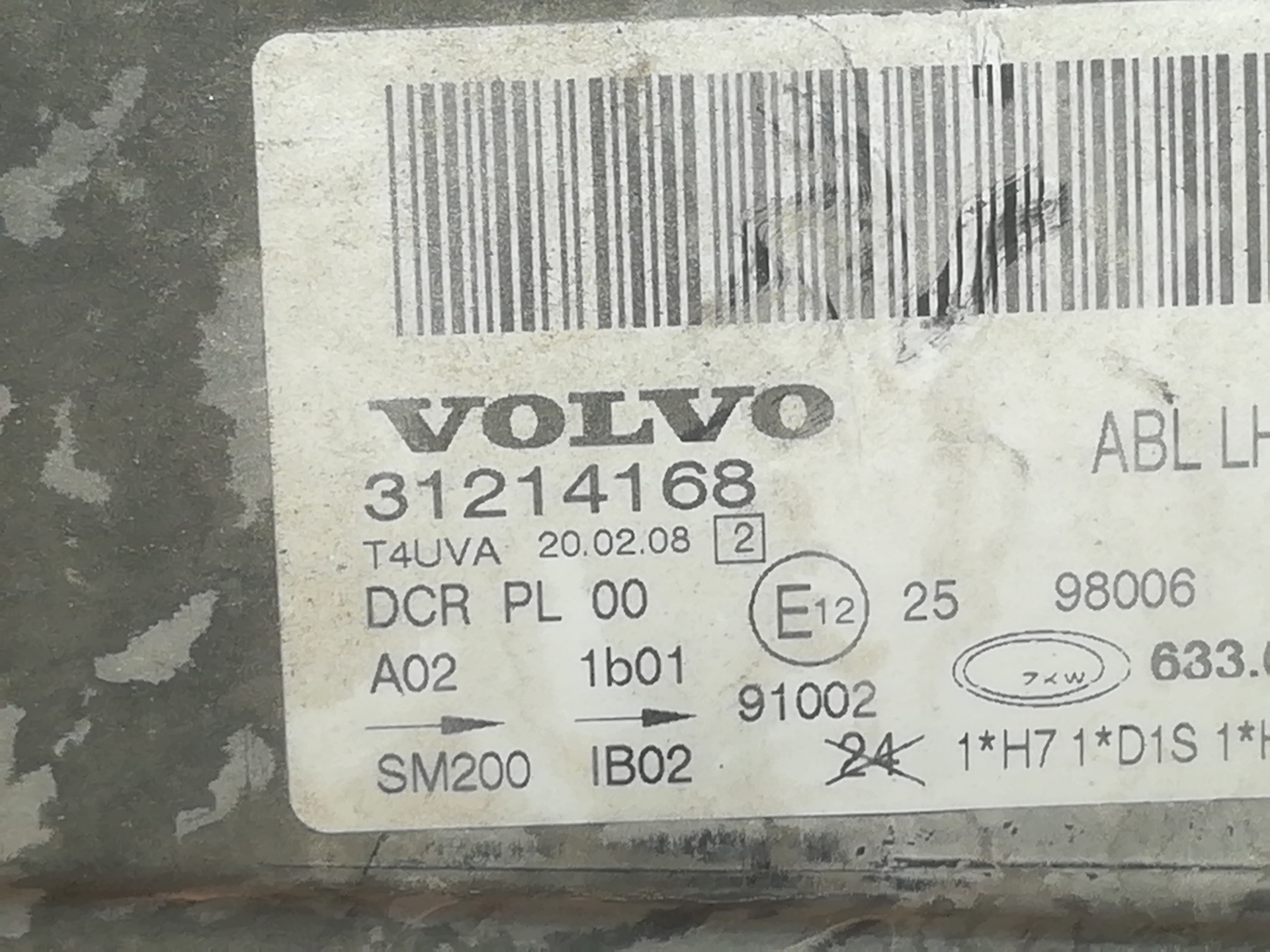 VOLVO XC70 2 generation (2000-2007) Priekinis kairys žibintas 31214168 24855261