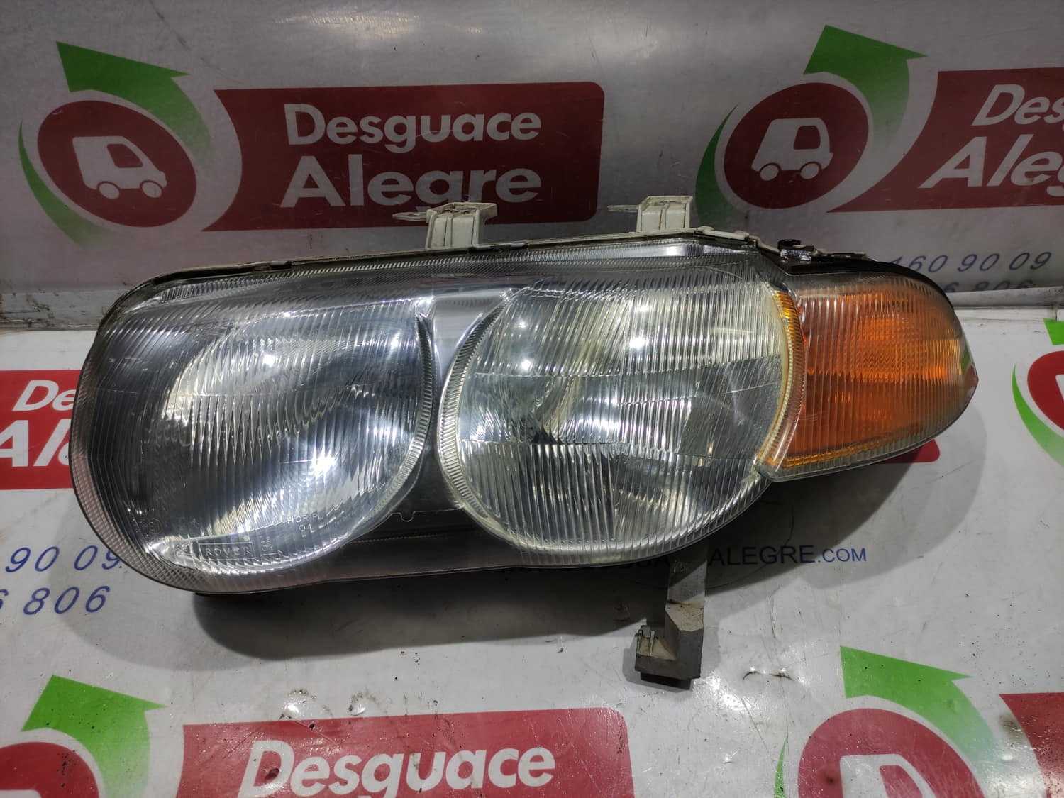 ROVER ZS 1 generation (2001-2005) Front Right Headlight XBC000670 24800543