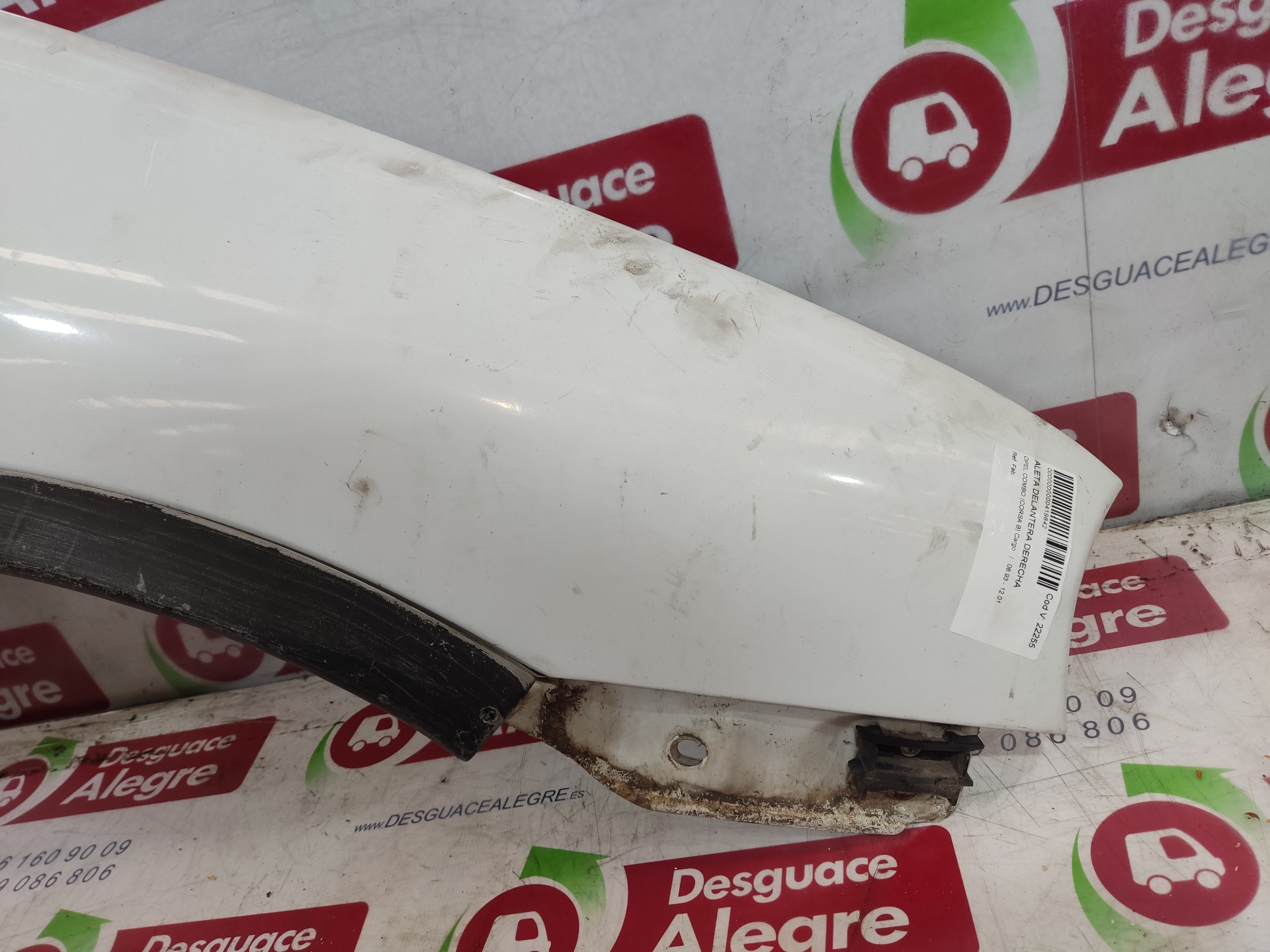OPEL Combo B (1993-2001) Front Right Fender 24859206