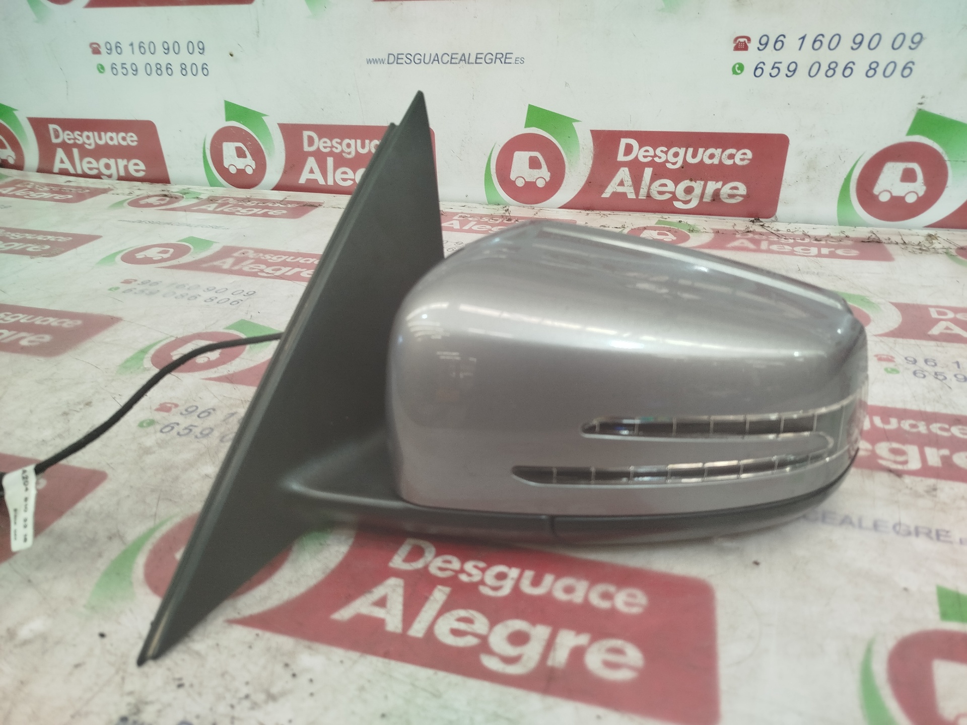 MERCEDES-BENZ C-Class W204/S204/C204 (2004-2015) Left Side Wing Mirror A3160441 25086980