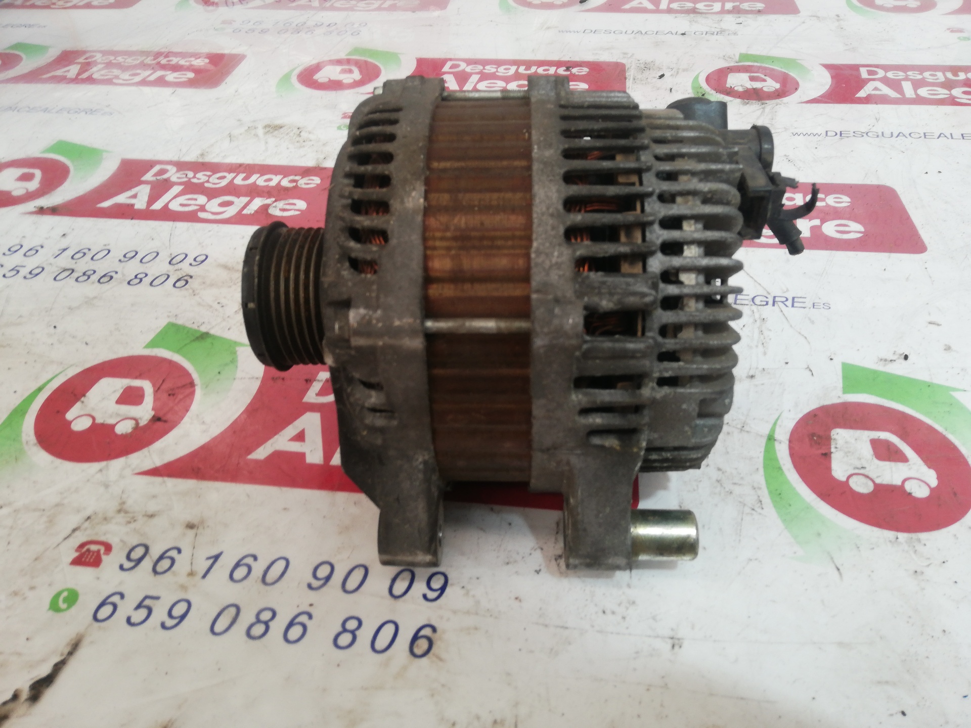 PEUGEOT C4 Picasso 1 generation (2006-2013) Alternator A004TJ0084C 24808541