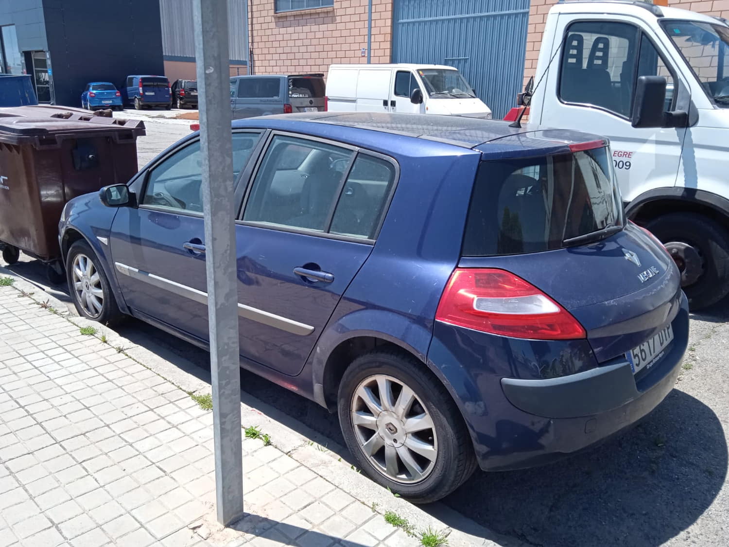 RENAULT Megane 2 generation (2002-2012) Galinis kairys žibintas 8200413214 24803431