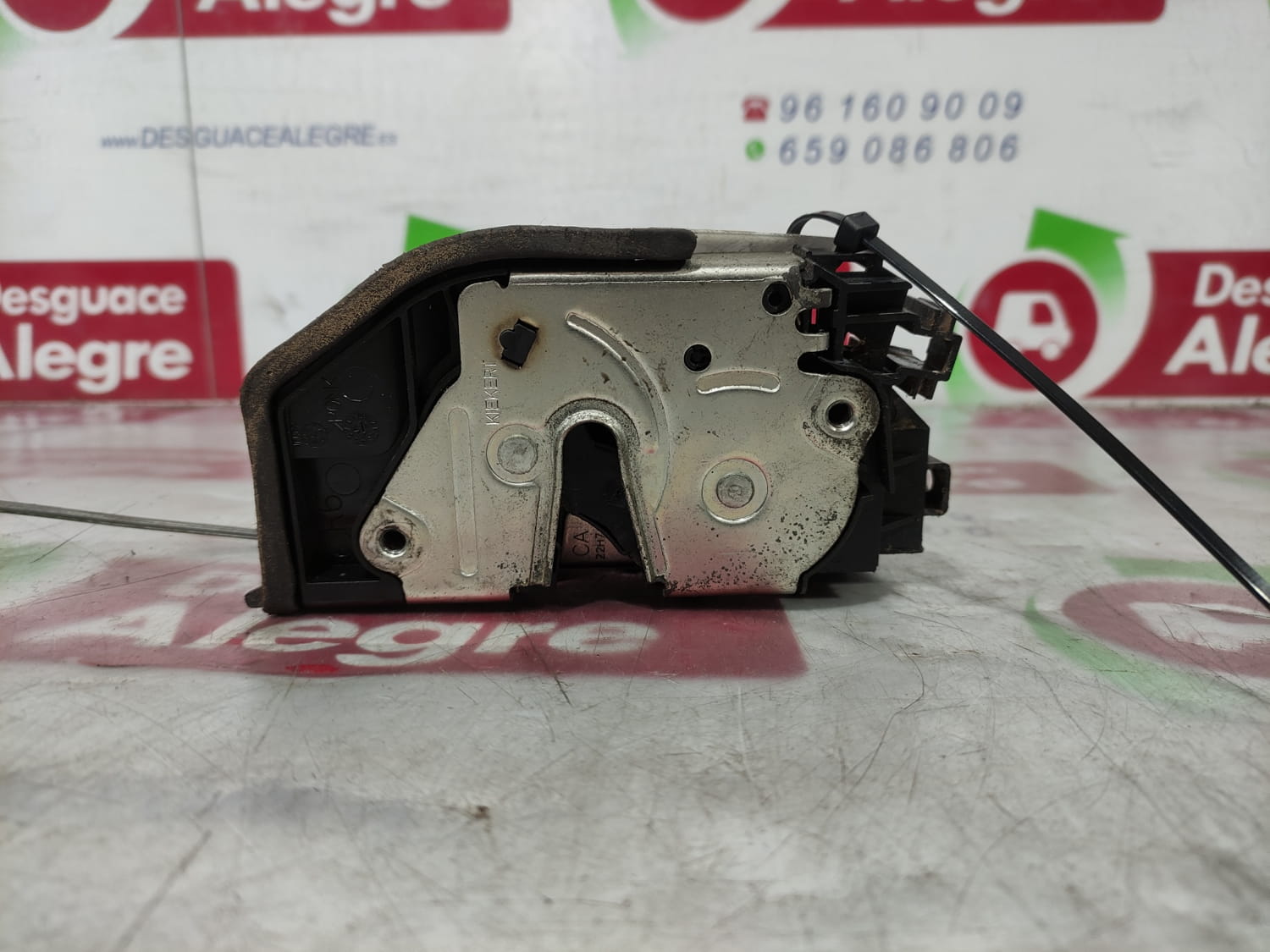 BMW 3 Series E90/E91/E92/E93 (2004-2013) Încuietoare ușa spate dreapta 7167076 24803251