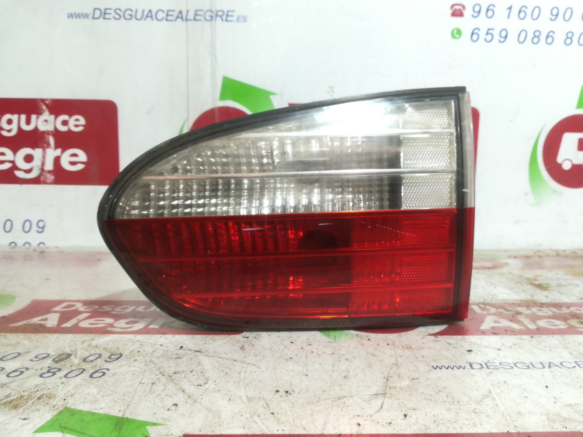 VAUXHALL H-1 Starex (1997-2007) Rear Left Taillight 924064A6 24809058