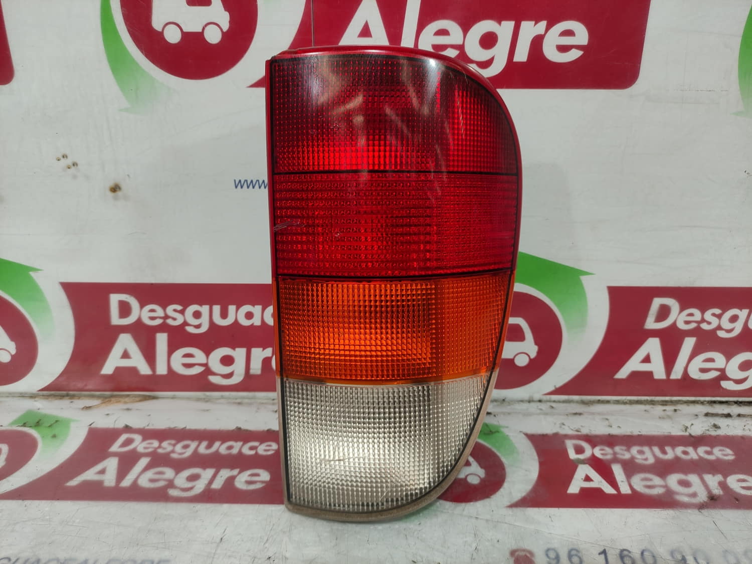 SEAT Inca 1 generation (1995-2000) Rear Right Taillight Lamp 6K9945096 24805308