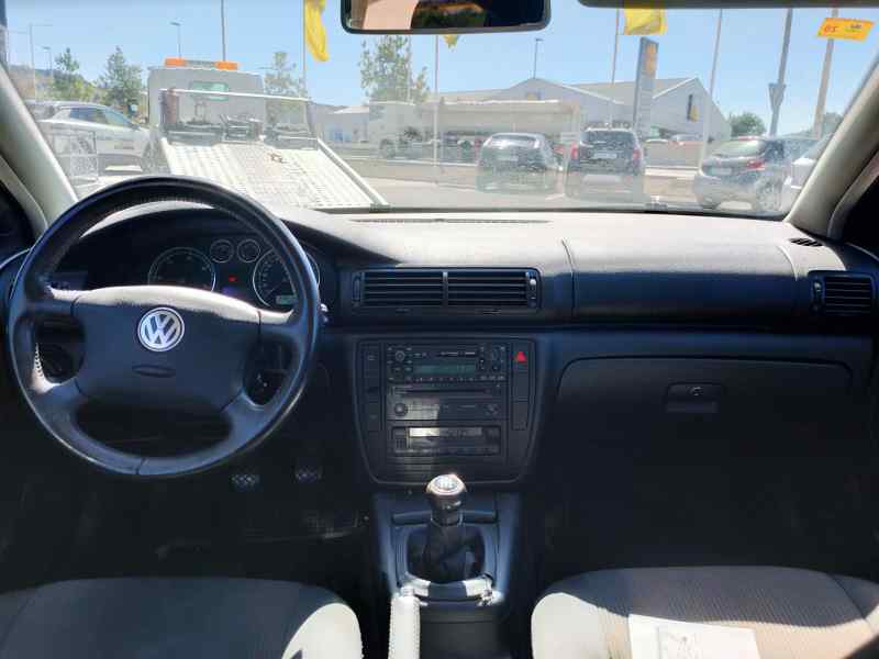 VOLKSWAGEN Passat B5 (1996-2005) Priekinių dešinių durų veidrodis 3B0857934 24801828